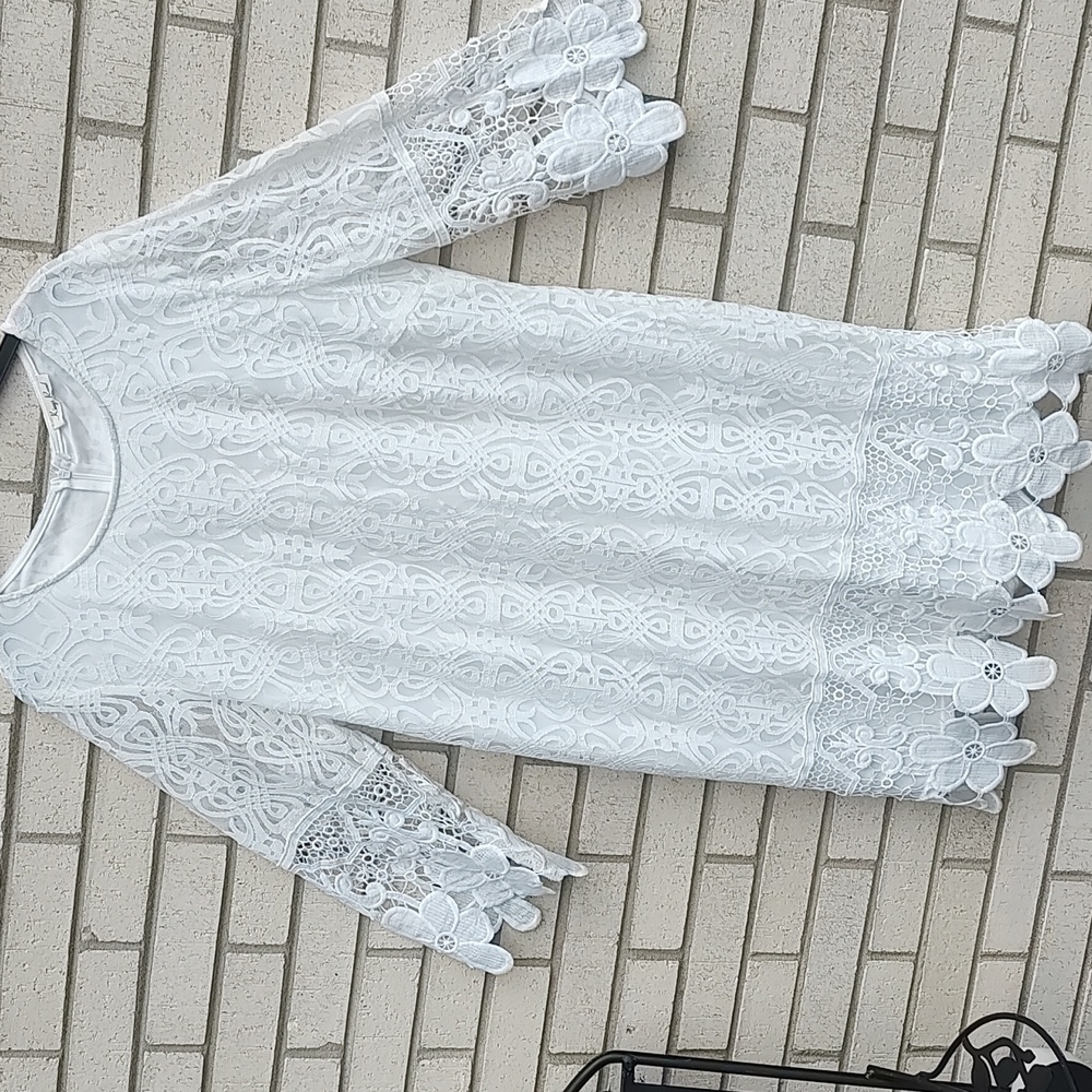 White Lace Dress - Picture 2 of 9